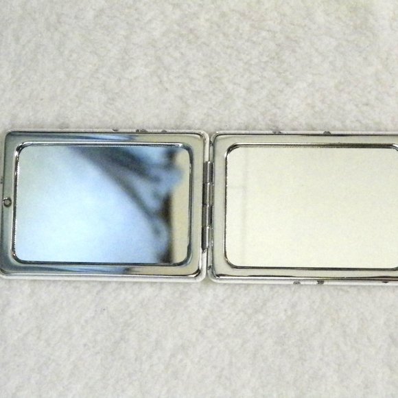 Compact Mirror Embellished Dreamcatcher Design NEW - Picture 7 of 8